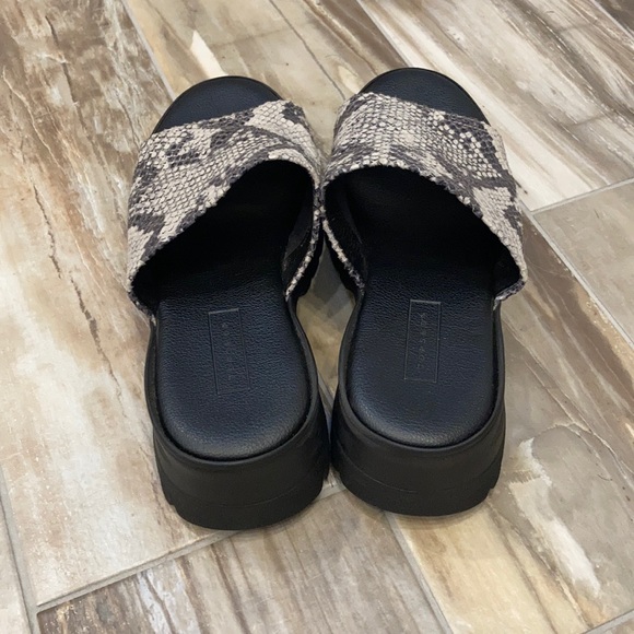 Topshop Sandals - Picture 4 of 5